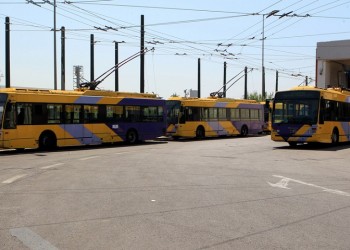 Απεργία και στάσεις εργασίας την Τρίτη – Πώς θα κινηθούν τα μέσα μεταφοράς