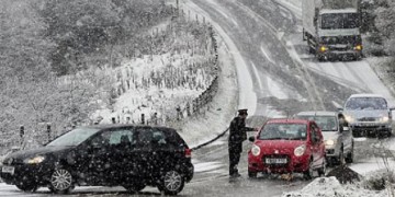 Κλειστά σχολεία σε Γρεβενά, Τσοτύλι και Πεντάλοφο λόγω χιονοπτώσεων