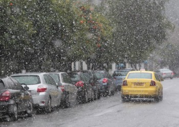 Κλειστά όλα τα σχολεία της Αττικής την Τρίτη