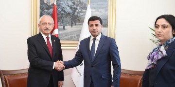 Τούρκος δημοσιογράφος, «εξαπτέρυγο» του Ερντογάν, χύνει δηλητήριο κατά ΗΠΑ