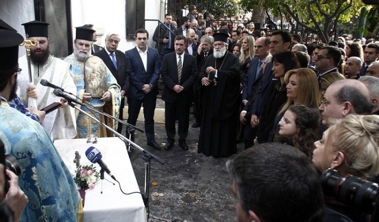 Πού θα γιορτάσουν τα Θεοφάνια Παυλόπουλος, Τσίπρας και πολιτικοί αρχηγοί