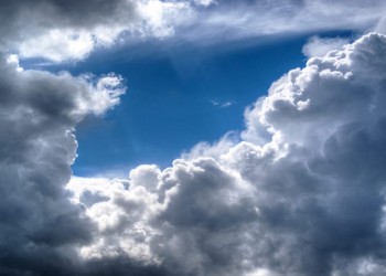 Νεφώσεις στα δυτικά και σποραδικές βροχές στο Ιόνιο σήμερα 3