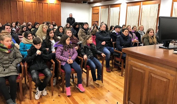 «Άργησε ο Αϊ-Βασίλης μια μέρα» στη Ροδόπη για καλό σκοπό (φωτο)