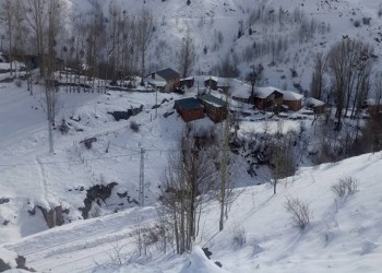 Μαγευτικές εικόνες από τη χιονισμένη Κρώμνη του Πόντου