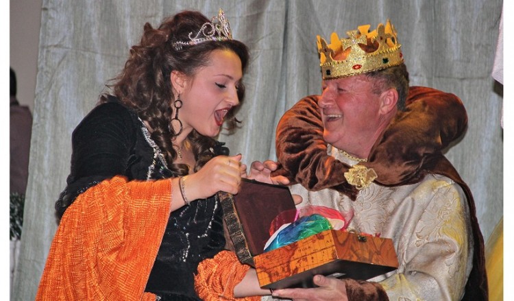 Сказочный новогодний вечер провели в обществе «Понтос» города Лариса в Греции