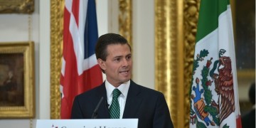 Μίλησαν τηλεφωνικά Μεξικανός πρόεδρος και Τραμπ