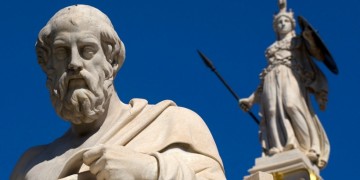 Ποιοι δεν θέλουν να διδάσκονται Πλάτωνα και Αριστοτέλη
