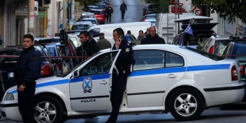 Όπλα και χειροβομβίδες στο σπίτι της Ρούπα