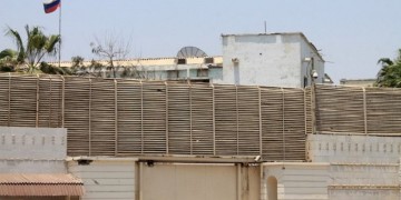 Μυστήριο με τον Ρώσο πρέσβη στην Υεμένη – Αναφορές για δολοφονική επίθεση εναντίον του
