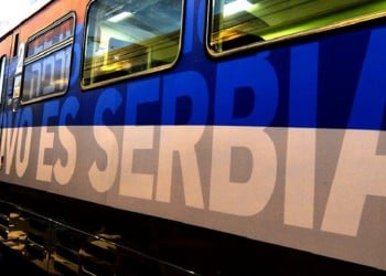 Η Σερβία απειλεί να στείλει στρατό στο Κόσοβο