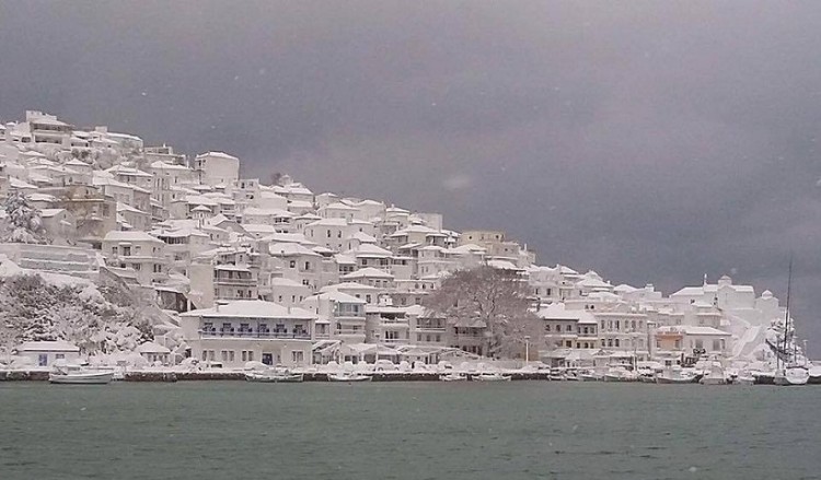 Κατάσταση εκτάκτου ανάγκης στις Σποράδες