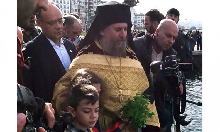 Πανέτοιμη η Σμύρνη να γιορτάσει τα Θεοφάνια του 2017