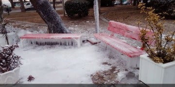 Γλυπτά από πάγο στο κέντρο της Θεσσαλονίκης (φωτο)