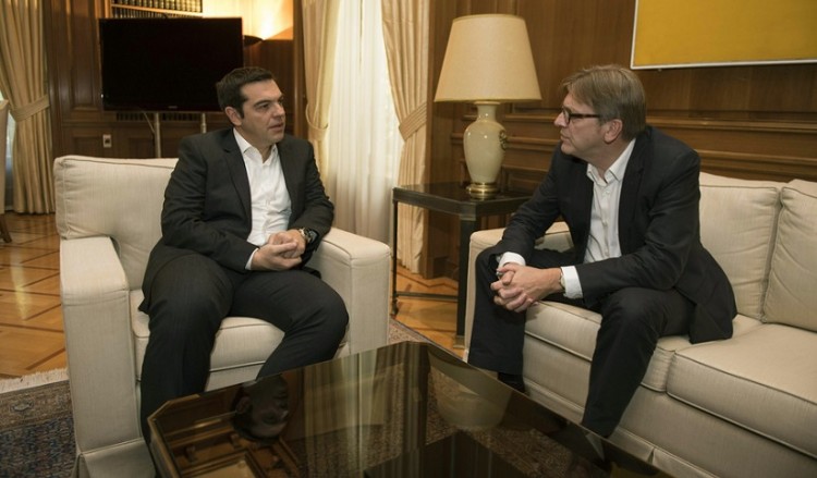 Φερχόφστατ προς Τσίπρα: Να μην εκδοθούν οι 8 στην Τουρκία