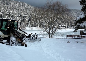 Χάθηκε μέσα στο χιόνι ο ανατολικός Πόντος: Αποκλεισμένα 1.474 χωριά και οικισμοί