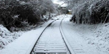 Απεγκλωβίστηκαν οι 300 επιβάτες τρένου του ΟΣΕ στον Δομοκό