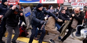 Επεισόδια και συλλήψεις στο Πανεπιστήμιο της Άγκυρας