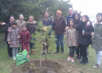Δενδροφύτευση στη μνήμη των προσφύγων της Μικρασιατικής Καταστροφής στη Σύρο