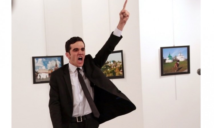 World Press Photo: Τρόμος, βία και πόνος στις φωτογραφίες που διακρίθηκαν στο διεθνή διαγωνισμό