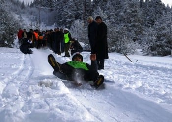 Στην Κασταμονή του Πόντου, τα έλκηθρα μπήκαν σε «πρωτάθλημα»! (βίντεο)