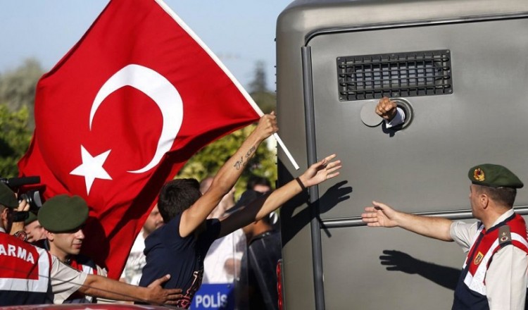 Πώς ενεργούσαν τα δίκτυα των πραξικοπηματιών στην Τουρκία
