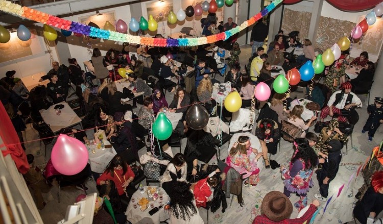 Φόρεσε τα αποκριάτικά του και ξεφάντωσε «Ο Φάρος» Αγίας Βαρβάρας (φωτο)