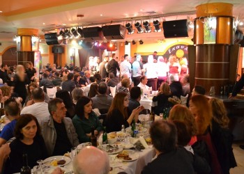 Στον «Καύκασο» το ποντιακό γλέντι κρατάει μέχρι το πρωί (φωτο)