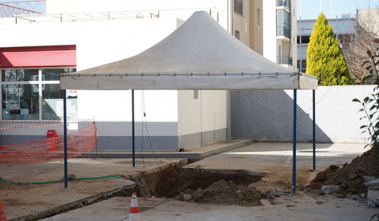 Πυρετώδεις προετοιμασίες για την εξουδετέρωση της βόμβας στο Κορδελιό