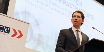 Αυστριακή πρόταση για το προσφυγικό: Να γίνονται εκτός ΕΕ οι αιτήσεις για άσυλο