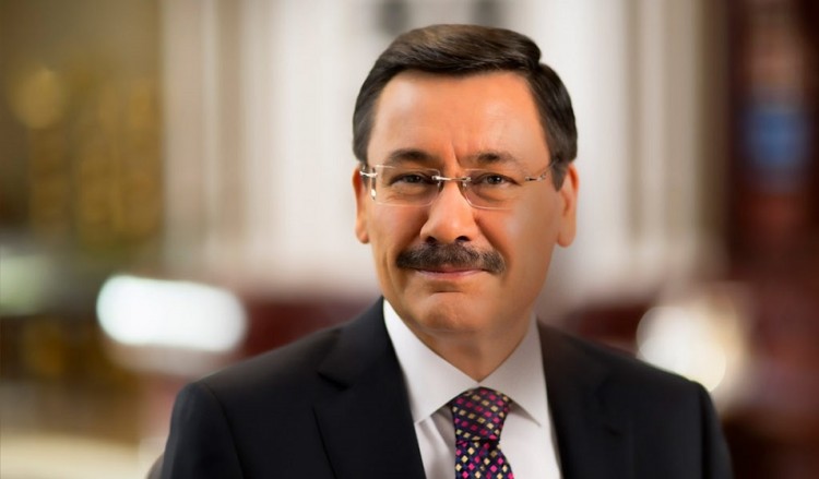 Ο δήμαρχος Άγκυρας βλέπει ξένες δυνάμεις πίσω από τους σεισμούς στην Τουρκία!