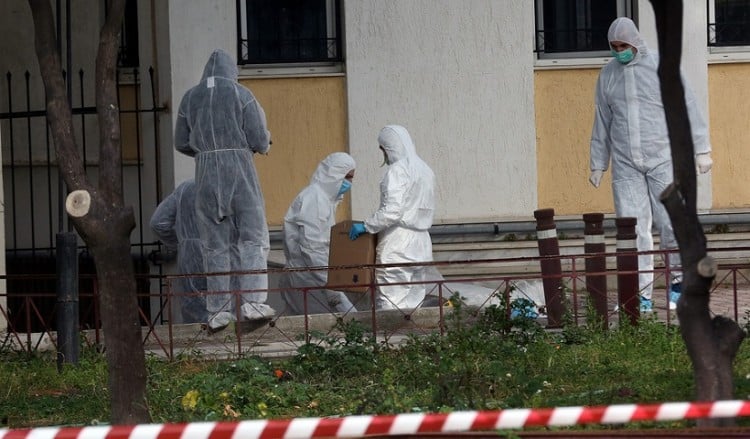 Ελεγχόμενη έκρηξη χειροβομβίδας πίσω από το ΑΤ Δάφνης