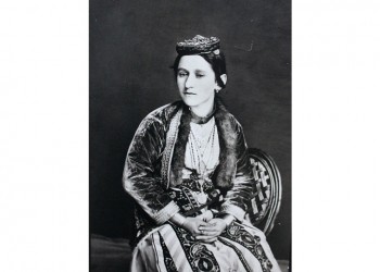 Портреты понтийских женщин представлены на выставке в музее Ростова-на-Дону (фото)