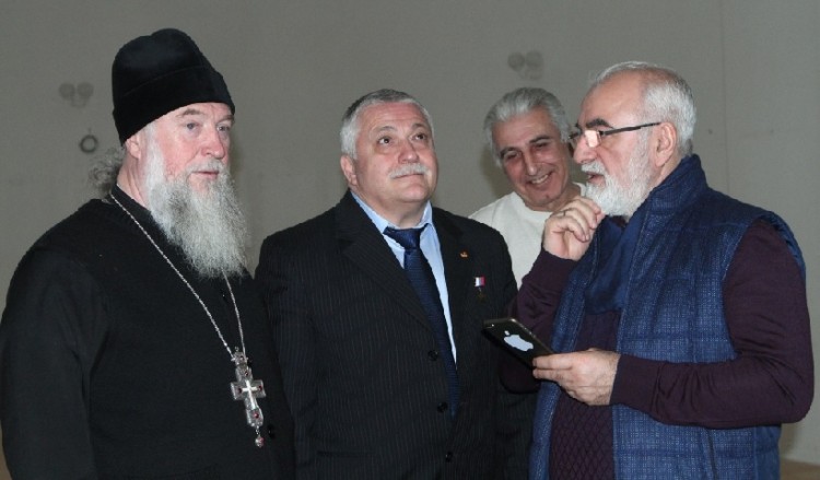 Ο Θεόδωρος Γιουρτσίχιν πάει με τη σημαία του ΠΑΟΚ στο διάστημα