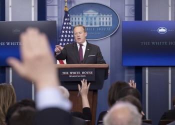 Λευκός Οίκος: Ο Τράμπ αγνοούσε ότι ο Φλιν ήταν λομπίστας της Τουρκίας