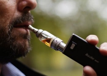 Το ηλεκτρονικό τσιγάρο είναι πιο ασφαλές από το κανονικό