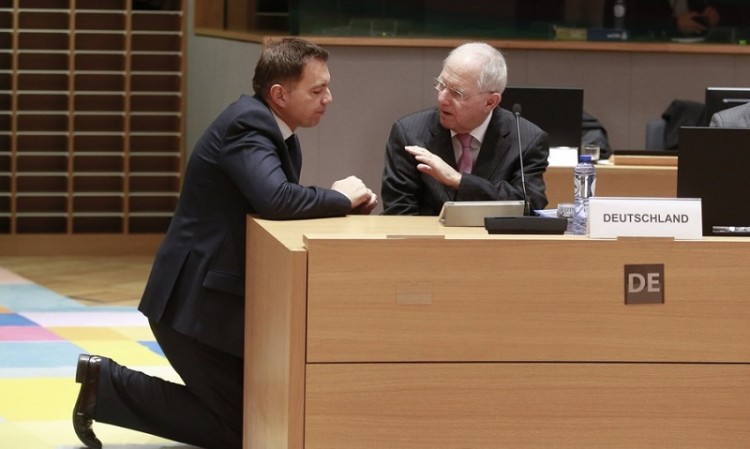 Ecofin: Μετά το... καρότο οι δανειστές ξαναπιάνουν το μαστίγιο