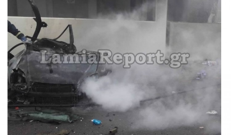 Απίστευτη τραγωδία με τέσσερις νεκρούς στην Αθηνών-Λαμίας (φωτο)