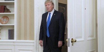 Ο Τραμπ προτείνει την αναβολή των εκλογών του Νοεμβρίου στις ΗΠΑ