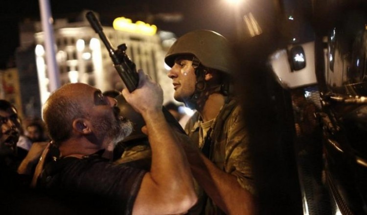 136 Τούρκοι με διπλωματικό διαβατήριο ζήτησαν άσυλο στη Γερμανία