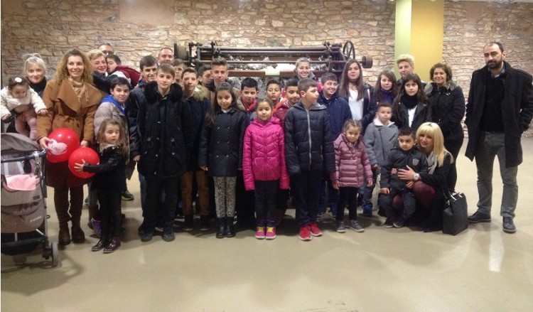 Αποκριάτικη βόλτα στη Νάουσα έκανε η Εύξεινος Λέσχη Χαρίεσσας (φωτο)