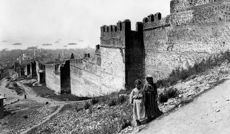 Οι πρόσφυγες στη Θεσσαλονίκη – Άγιος Παύλος, Νεάπολη, Πεύκα και Συκιές