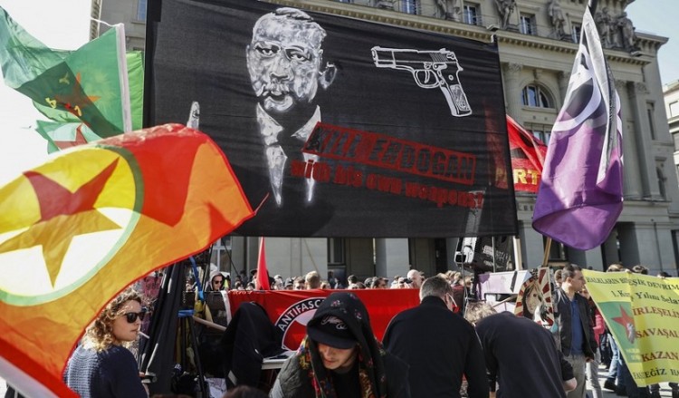Οργή Άγκυρας για τη διαδήλωση κατά Ερντογάν στη Βέρνη