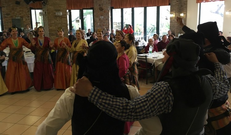 Έκοψαν βασιλόπιτα στον ετήσιο χορό τους οι «Κομνηνοί» Χαλκίδας (φωτο)