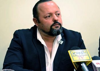 Ανθρωποκυνηγητό για τον Σώρρα και τη σύζυγό του