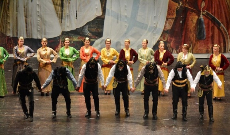 Χόρεψαν για το 1821 στο 20ό Φεστιβάλ Φολκλορικών Συγκροτημάτων Κέρκυρας