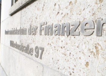 Στο Βερολίνο ο Τσακαλώτος για το ελληνικό χρέος