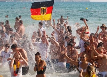 70% άνοδο ο ελληνικός τουρισμός το καλοκαίρι