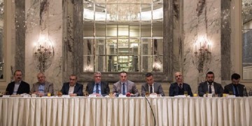 Δέκα πρώην πρόεδροι των Γκρίζων Λύκων λένε «όχι» στο δημοψήφισμα του Ερντογάν