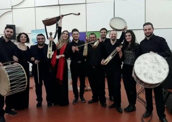 Греческое радио: посвящение понтийским гречанкам в день 8 марта