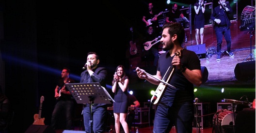 Ξεσήκωσε τον κόσμο το συγκρότημα «Ημέρα» στην Κωνσταντινούπολη